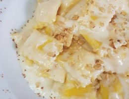 Tortelli di pera con crema di taleggio - Ristorante Anna Forlimpopoli